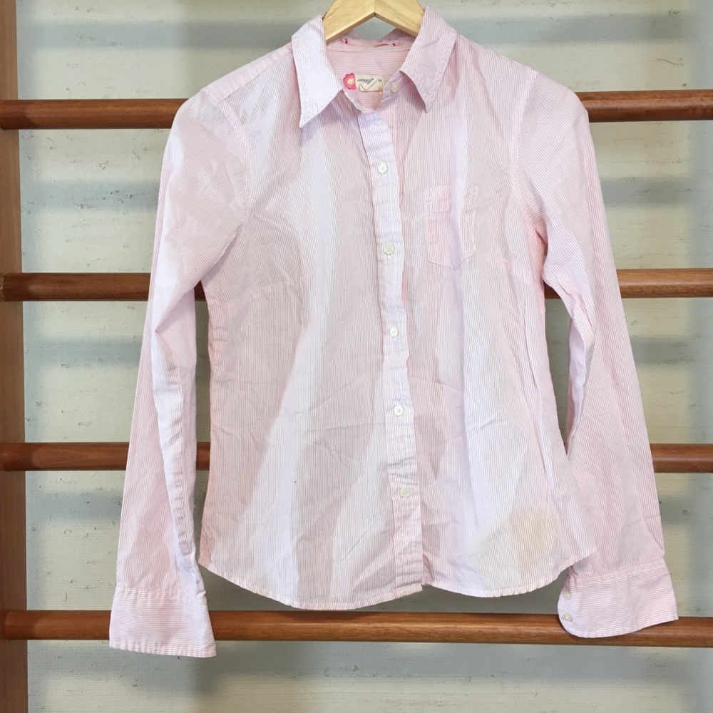 American Eagle Button Down Size 6